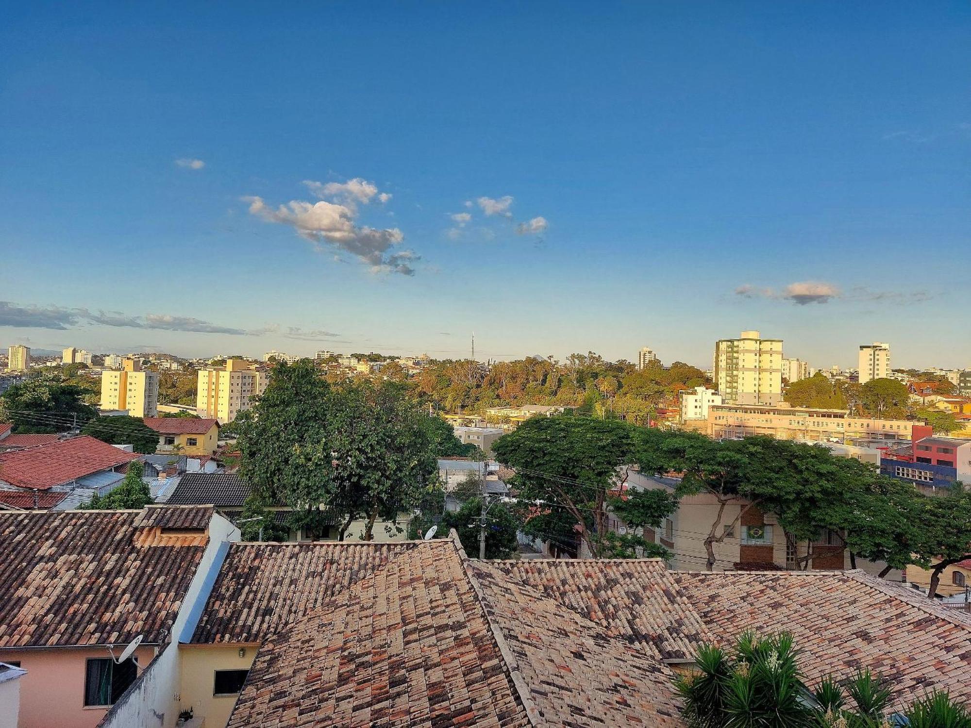 Casa Confortavel E Segura Na Regiao Da Pampulha بيلو هورزونتي المظهر الخارجي الصورة